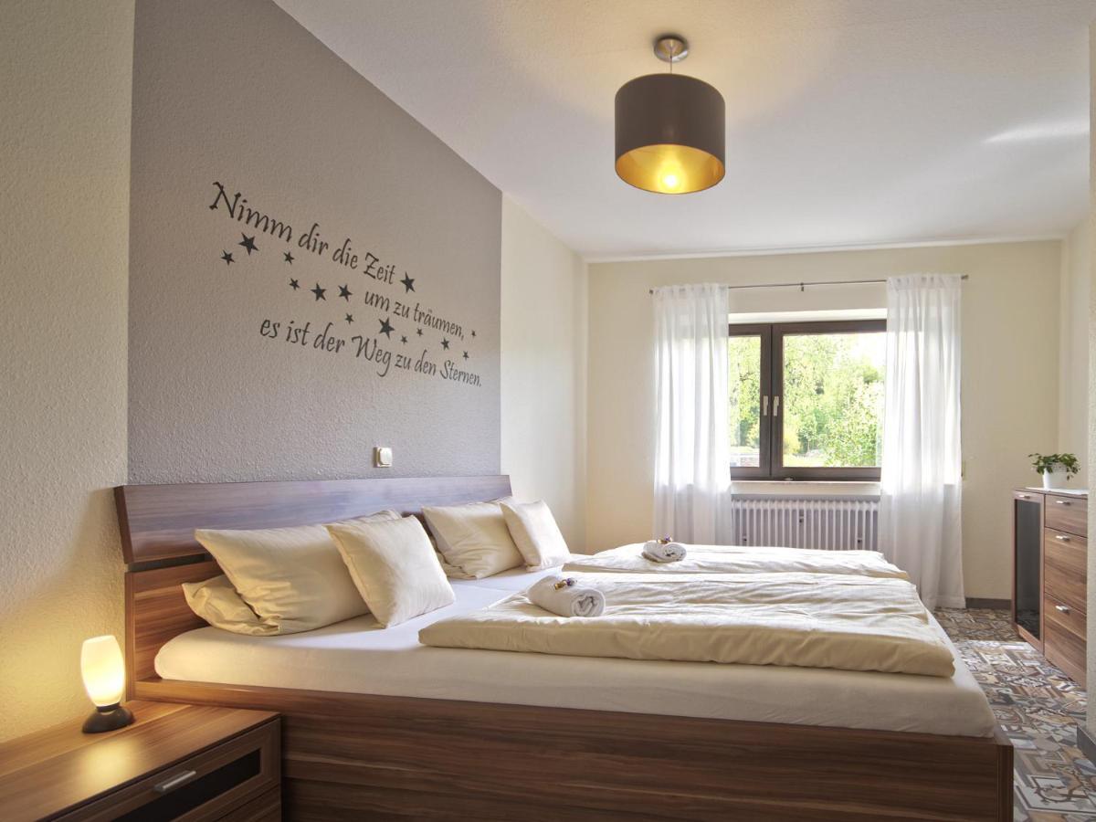 Wein & Wohngut Paulushof Hotell Pünderich Exteriör bild