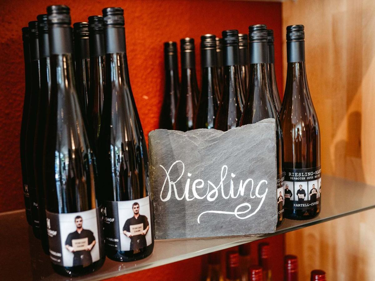 Wein & Wohngut Paulushof Hotell Pünderich Exteriör bild