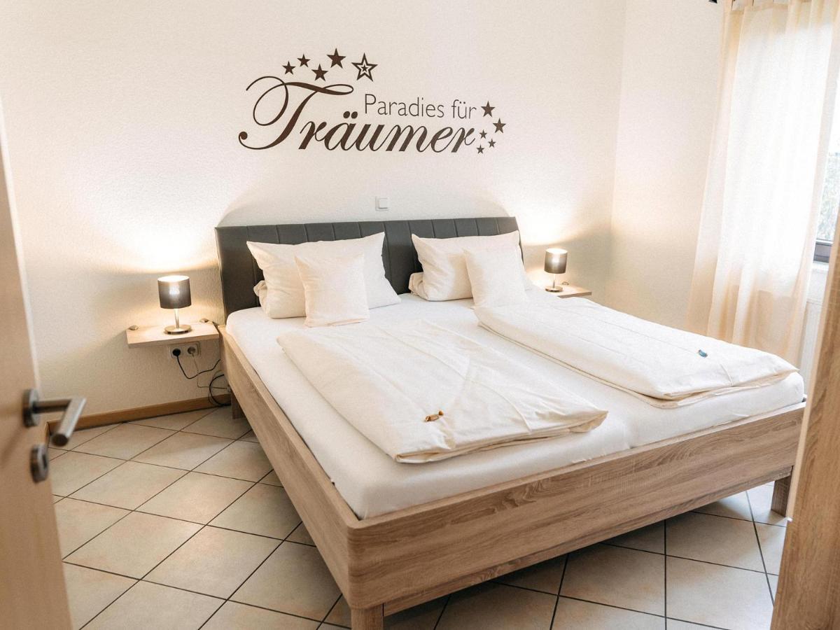 Wein & Wohngut Paulushof Hotell Pünderich Exteriör bild